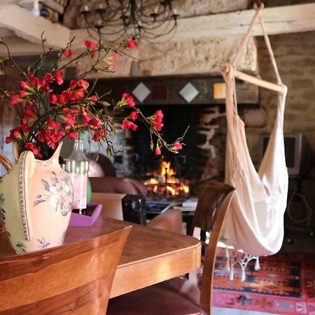 Vailhourles Le Moulin A Huile Bed & Breakfast エクステリア 写真