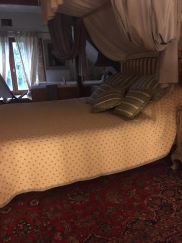Vailhourles Le Moulin A Huile Bed & Breakfast エクステリア 写真