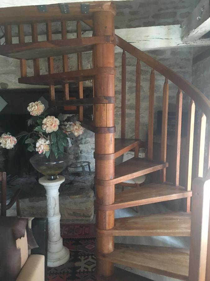 Vailhourles Le Moulin A Huile Bed & Breakfast エクステリア 写真