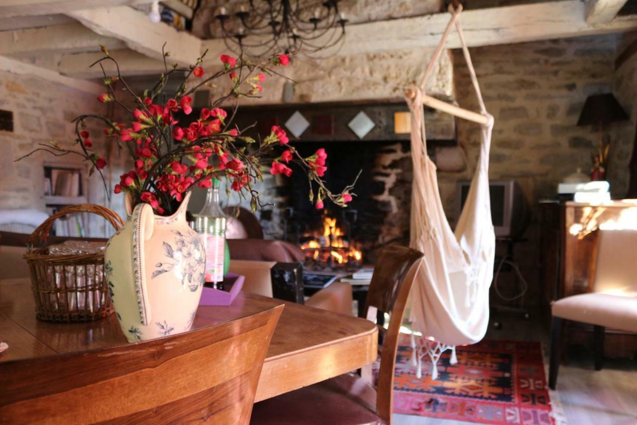 Vailhourles Le Moulin A Huile Bed & Breakfast エクステリア 写真