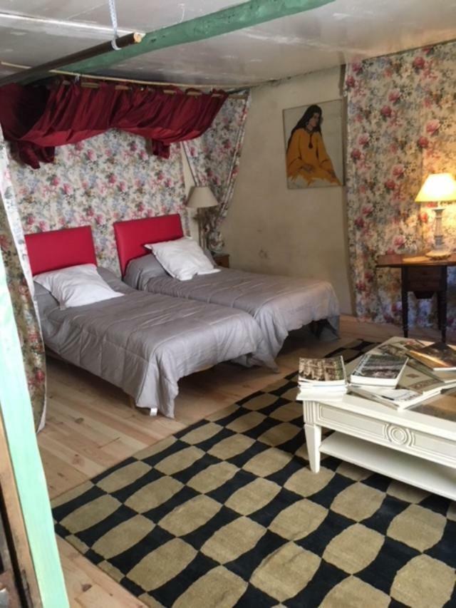 Vailhourles Le Moulin A Huile Bed & Breakfast エクステリア 写真